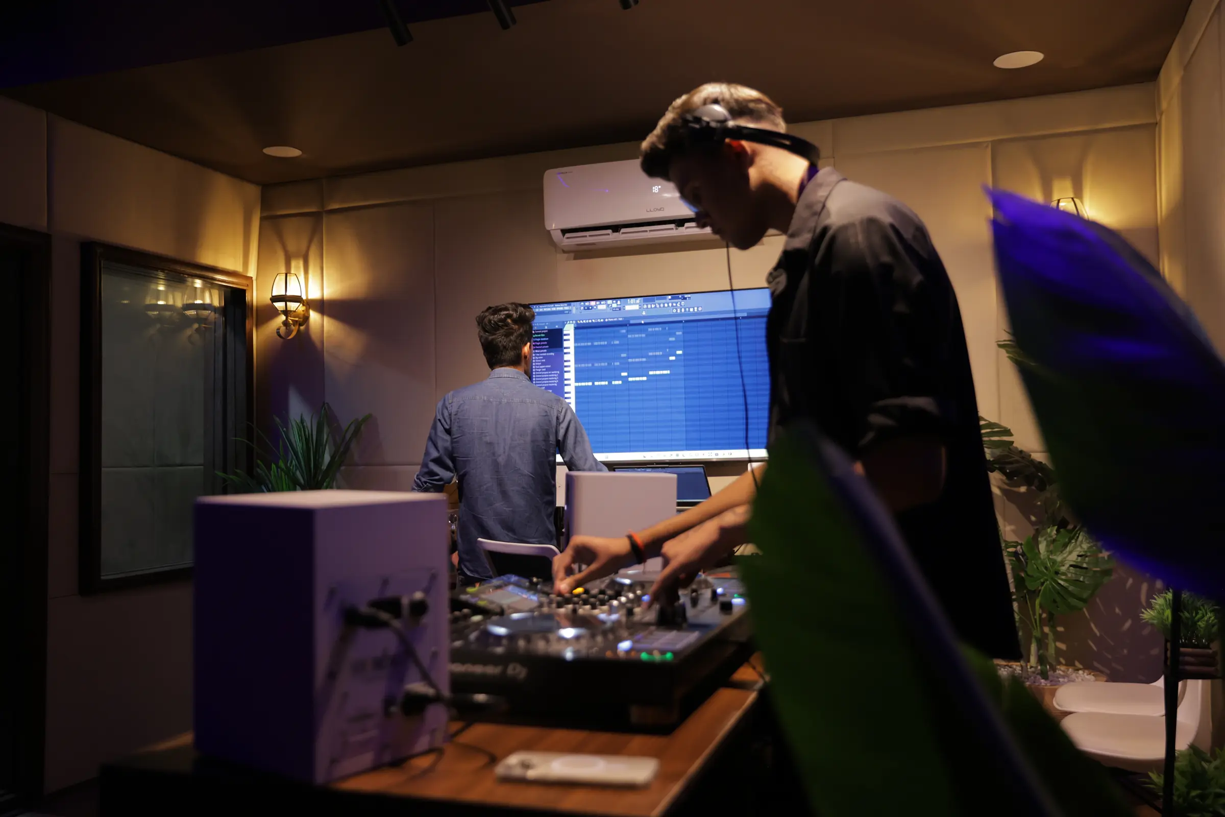 Recording Studio in Mohali – Professional Studio for Music, Podcast & Audio Recording 4 Professional Music Production Studio in Mohali